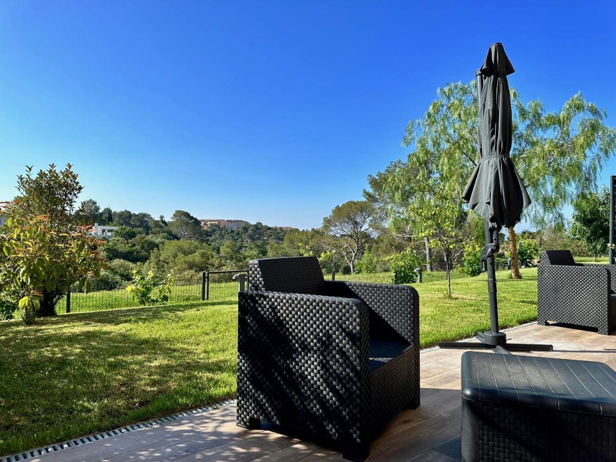 La Balma - 4 Appartements Avec Jardin En Maison Passive De Plain Pied A Frejus-Saint-Raphael Bagian luar foto