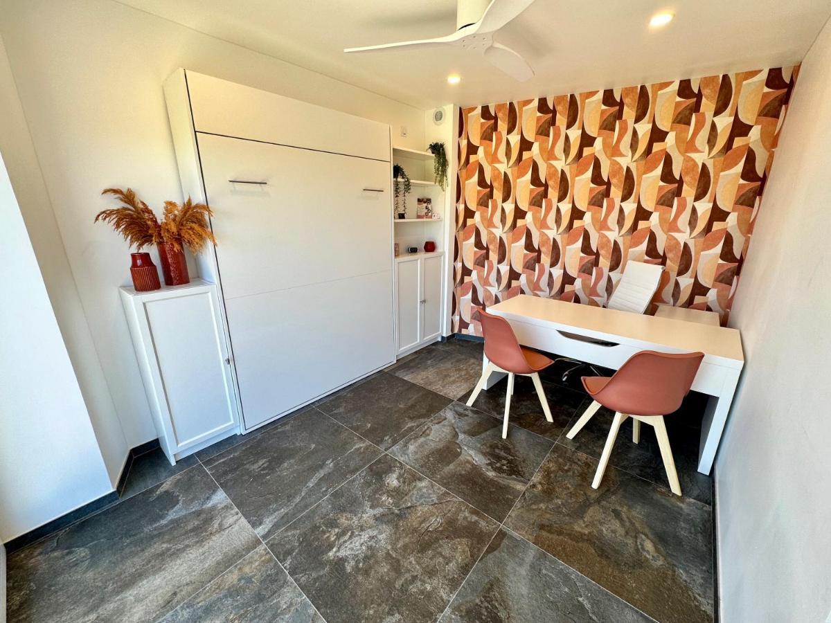 La Balma - 4 Appartements Avec Jardin En Maison Passive De Plain Pied A Frejus-Saint-Raphael Bagian luar foto